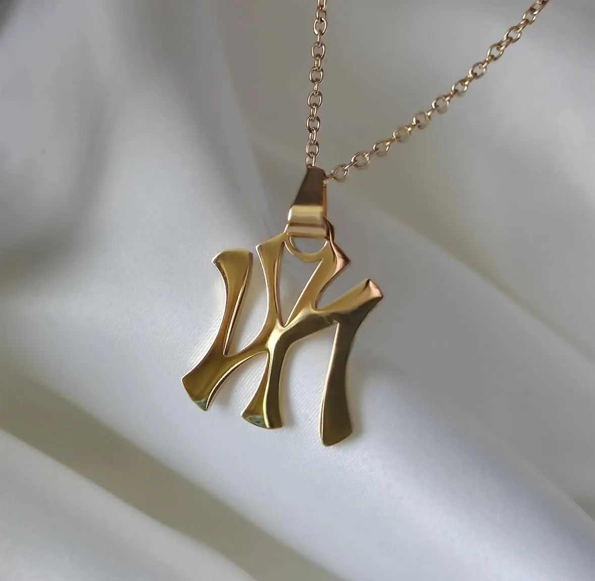 18K Gold Plated - Silver New York Necklace Stainless Steel Pendant Necklace Link Chain NY Pendant High Polished Finish Gift Idea
