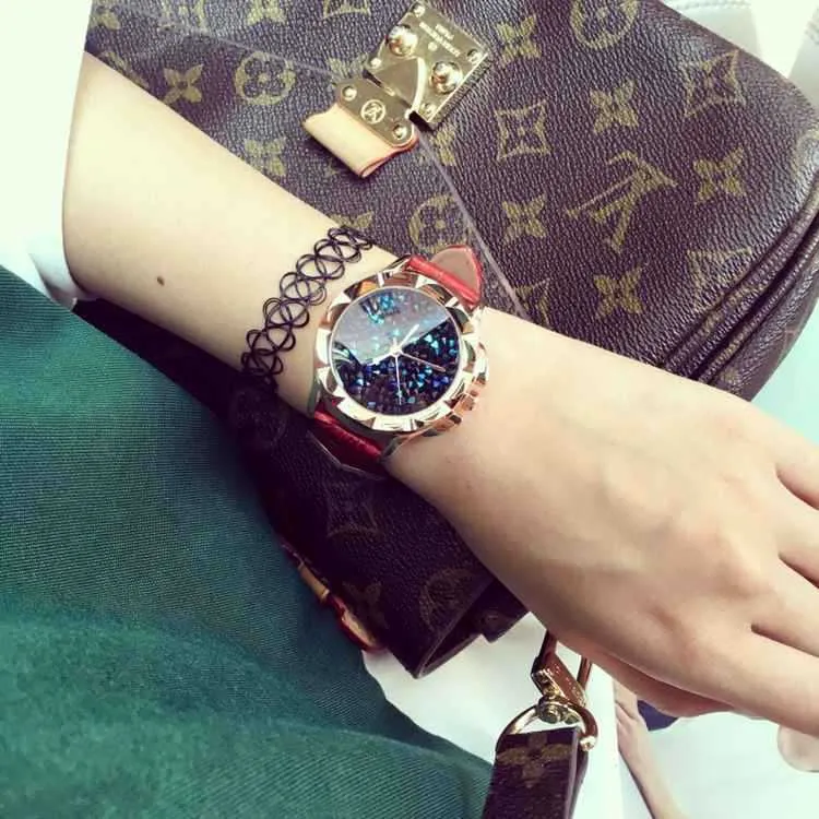 Carved Blue Starry Leather Strap Women's Watch