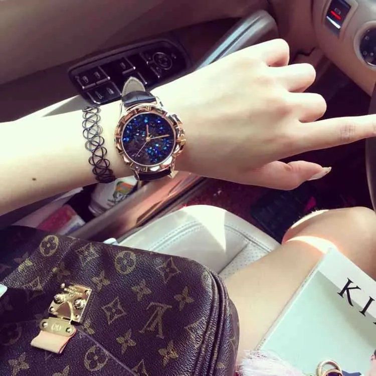 Carved Blue Starry Leather Strap Women's Watch