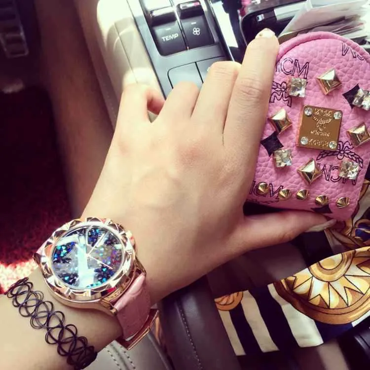 Carved Blue Starry Leather Strap Women's Watch