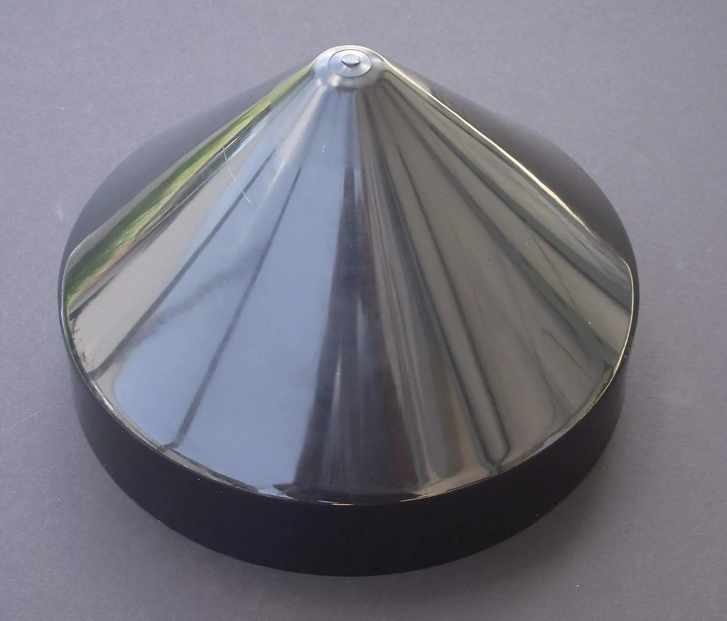 JSP Manufacturing Cone Style Pylon Cap for Marine Dock