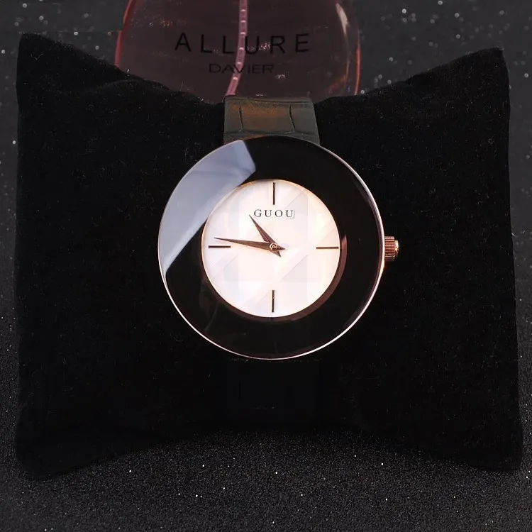 Shining Large Dial Women's Watch