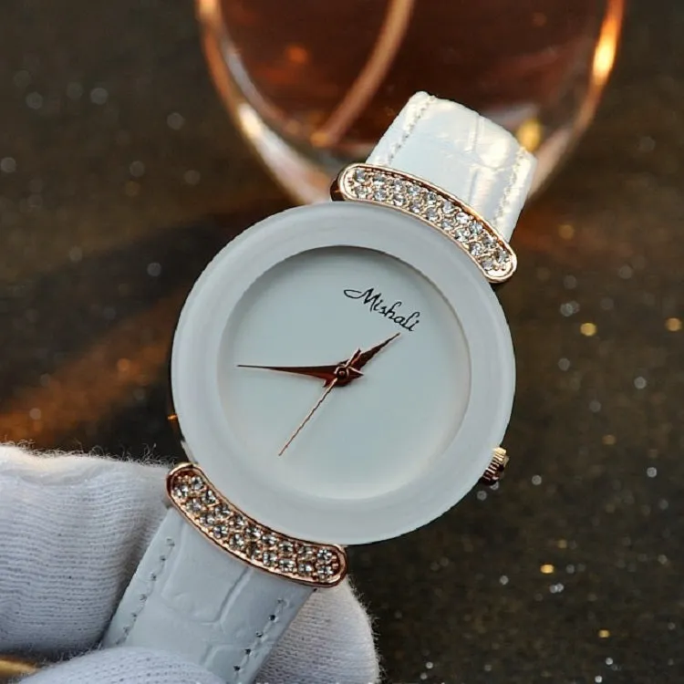 Simple Round Dial Durable Women's Watch
